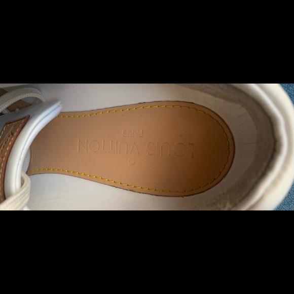 Louis Vuitton LV Monogram White Leather Sneakers. Great condition! Size 39.5 - Picture 4 of 10